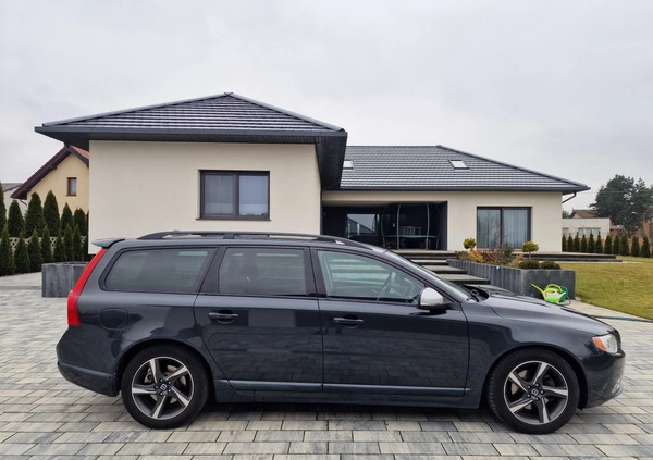 Volvo V70 cena 35900 przebieg: 166000, rok produkcji 2013 z Pleszew małe 379